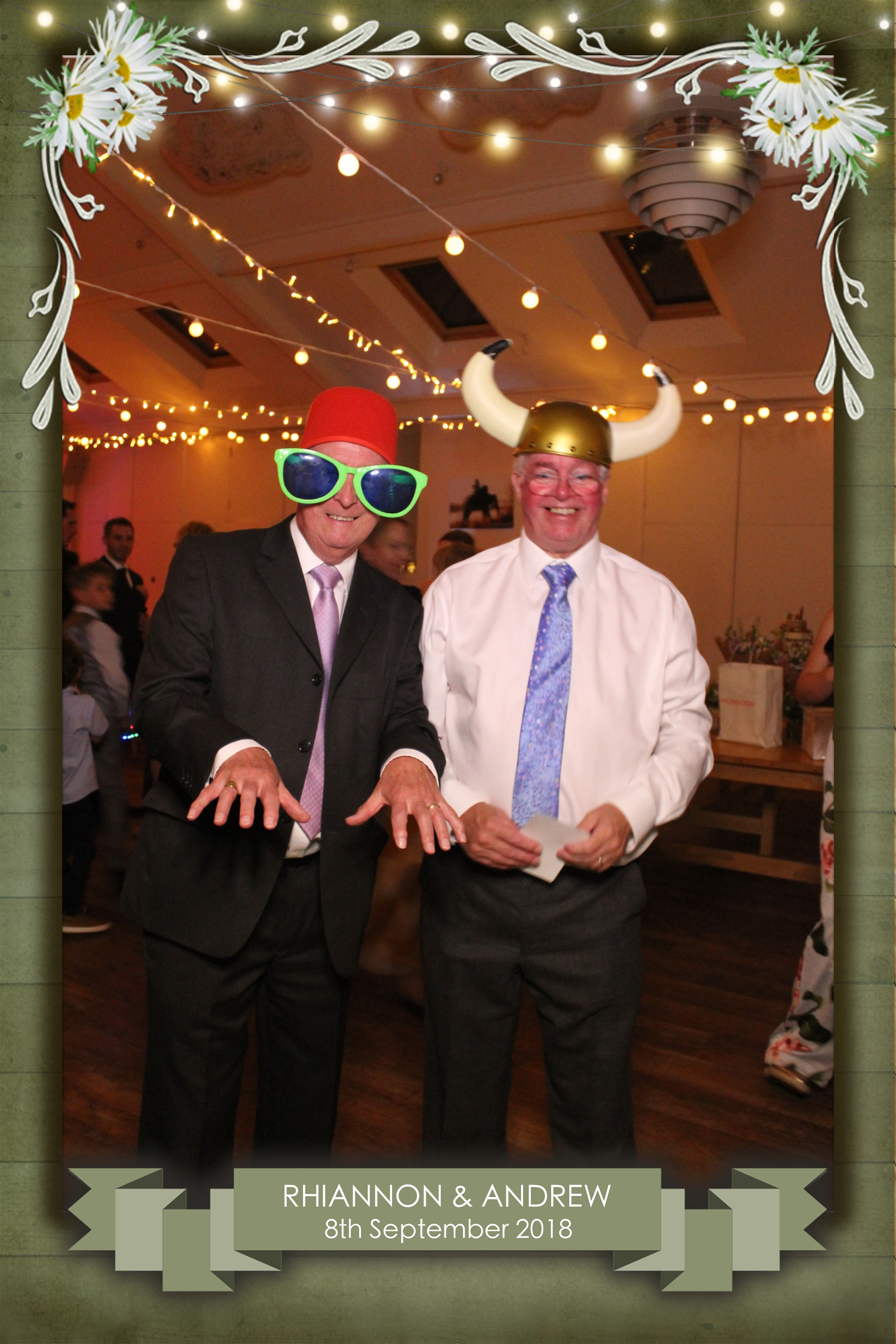 Rhiannon & Andrew's Wedding | View more photos from the event at images.mobile-photo-booth.com/u/MobilePhotoBoothUK/Rhiannon-Andrews-Wedding
